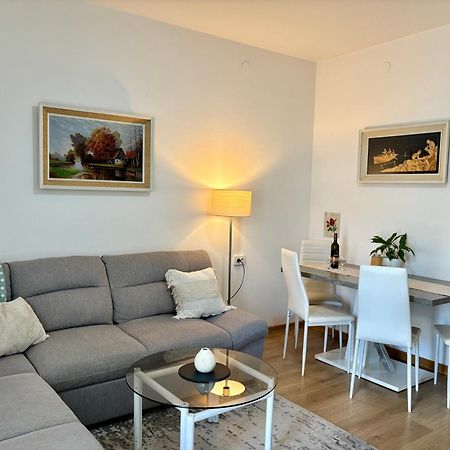 Apartment "Gabrijela" 普拉 外观 照片